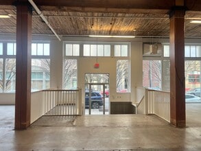 1010 NW Flanders St, Portland, OR to rent Building Photo- Image 1 of 3