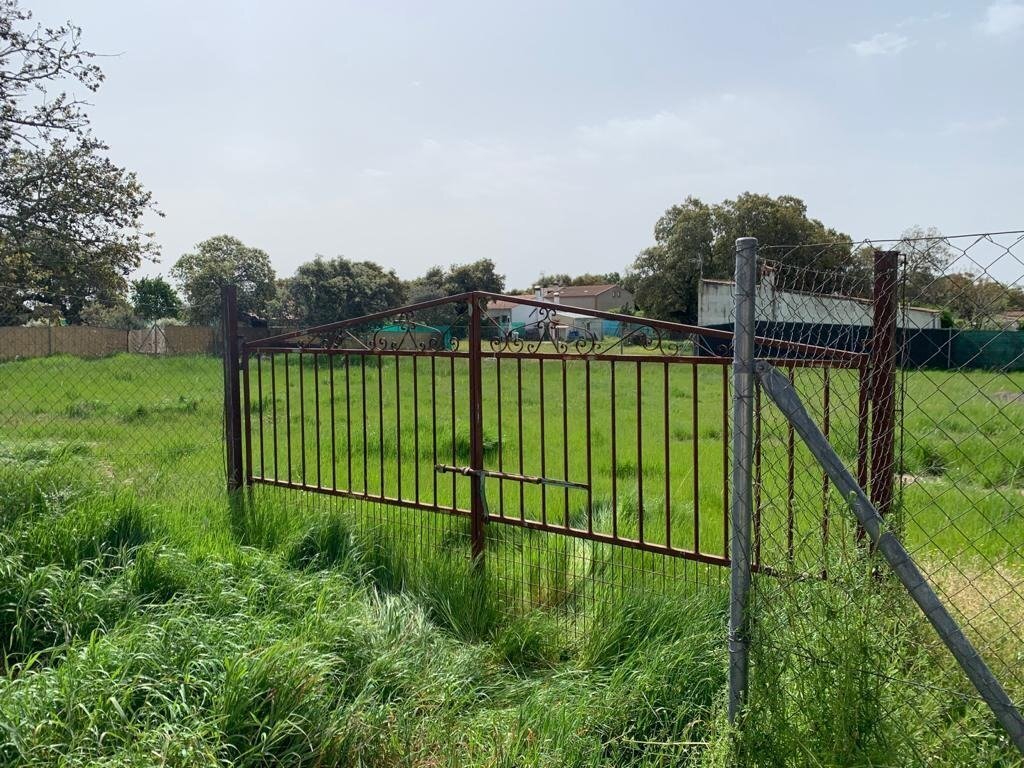 Land in Arroyo de la Luz, Cáceres for sale Primary Photo- Image 1 of 9