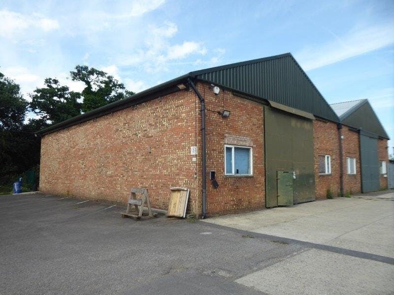 Collier St, Tonbridge to rent Primary Photo- Image 1 of 2