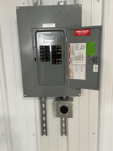 700 Armstrong Dr, Fairmont, MN for sale - Building Photo - Image 2 of 23