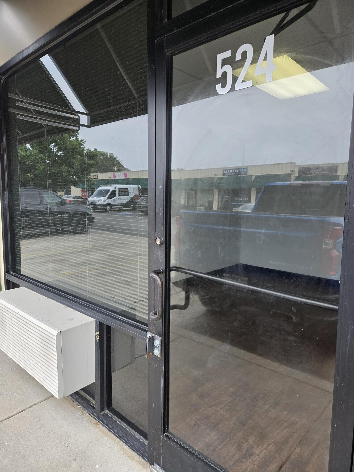 8034 Culebra Rd, San Antonio, TX to rent Building Photo- Image 1 of 5