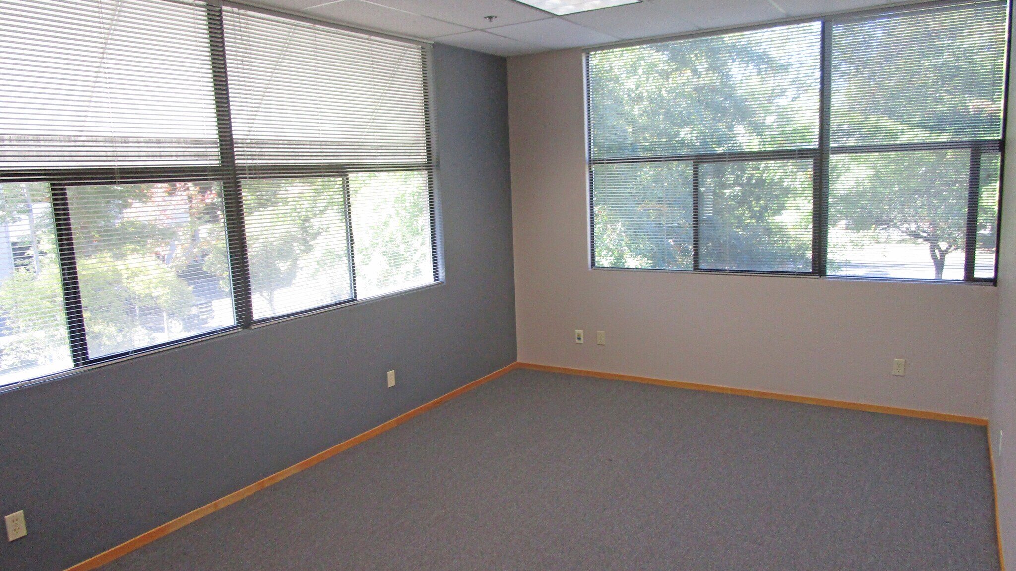 5468 Skylane Blvd, Santa Rosa, CA to rent Interior Photo- Image 1 of 6