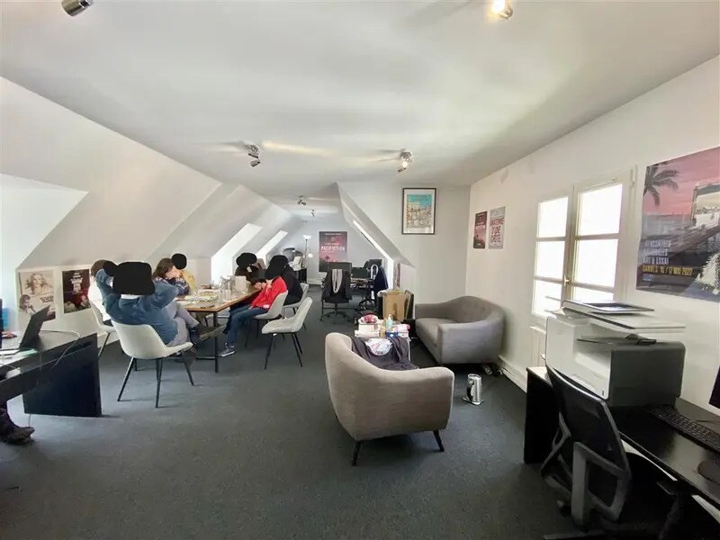 Office in Sèvres to rent Interior Photo- Image 1 of 8