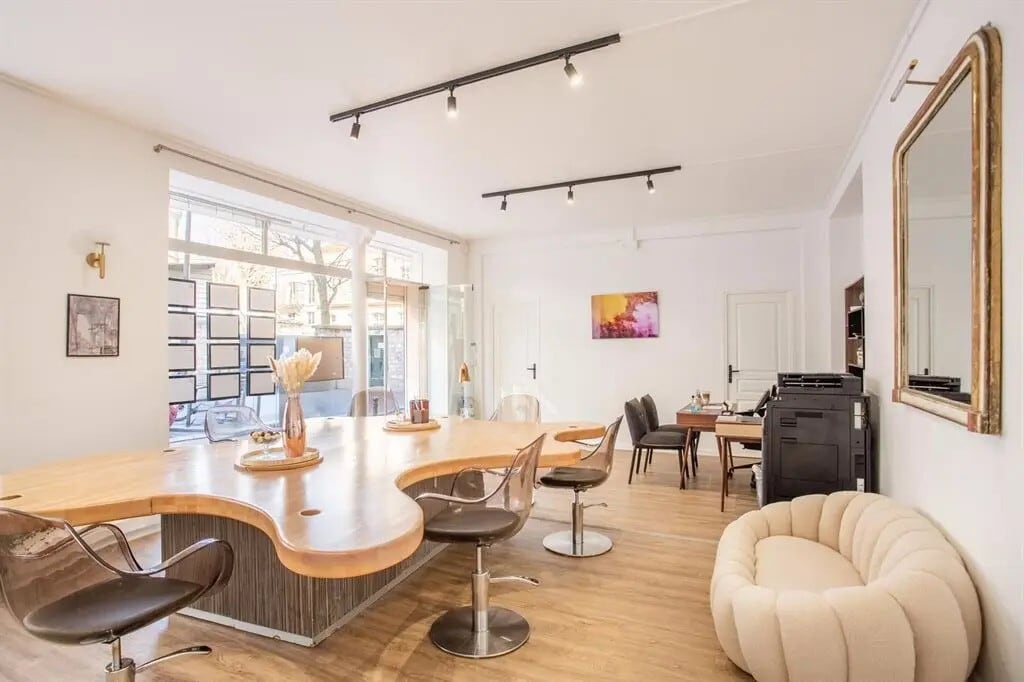 Location Commerce 90 m² - Photo 1