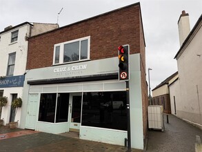 87 St Johns, Worcester to rent Building Photo- Image 1 of 2