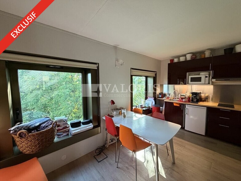 3 Allée Claude Debussy, Écully for sale - Interior Photo - Image 3 of 13