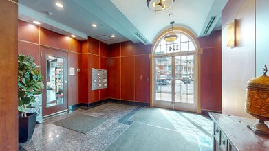 124 Hebron Ave, Glastonbury, CT to rent Interior Photo- Image 2 of 27