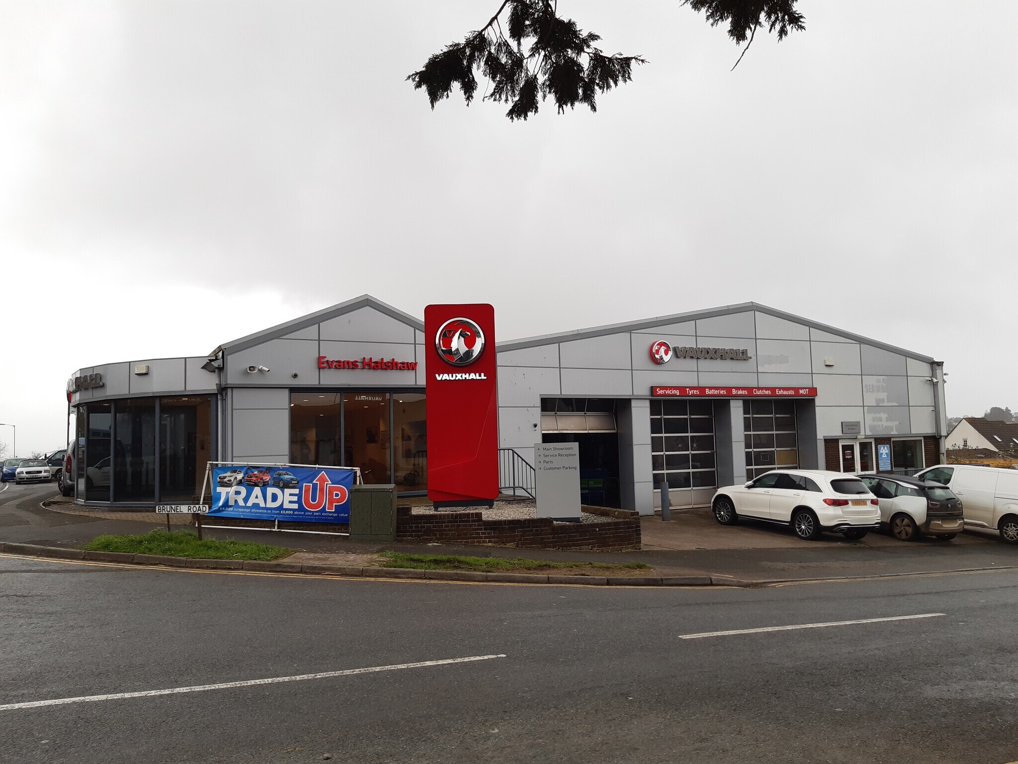 2 Brunel Rd, Saltash for sale Primary Photo- Image 1 of 1