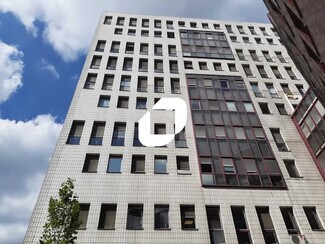 More details for 1-10 Place Charles De Gaulle, Montigny-le-Bretonneux - Office for Sale