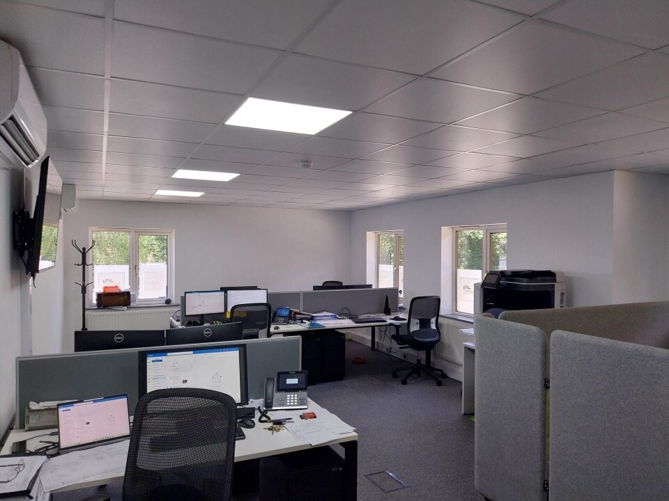 2-4 Pioneer Way, Lincoln to rent Interior Photo- Image 1 of 4