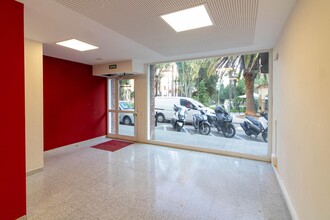 Retail in Esplugues de Llobregat, Barcelona to rent Interior Photo- Image 2 of 14