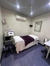 1353 High Rd, London to rent Building Photo- Image 2 of 4