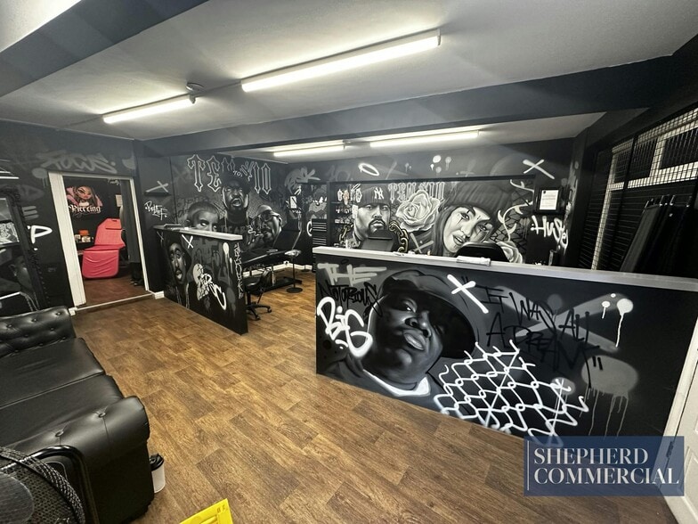 67 High St, Alcester for sale - Interior Photo - Image 2 of 2