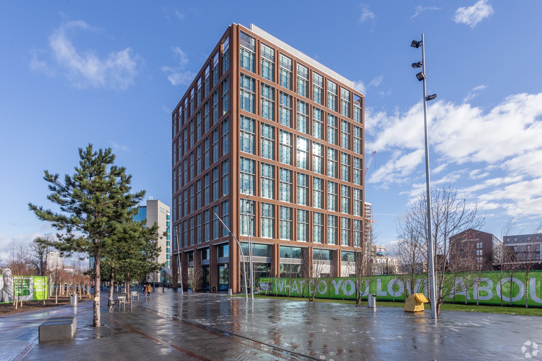 Station Sq, Coventry to rent Building Photo- Image 1 of 2