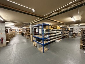 Quimperle Way, Liskeard to rent Interior Photo- Image 1 of 4