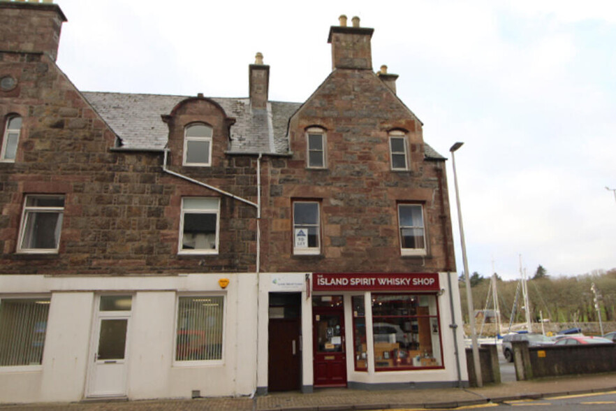 40 Cromwell St, Stornoway for sale - Building Photo - Image 1 of 4