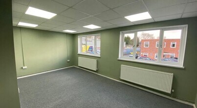 Reddicap Trading Estate, Sutton Coldfield to rent Interior Photo- Image 2 of 7
