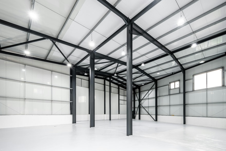 Blackhorse Ln, London to rent - Interior Photo - Image 2 of 6