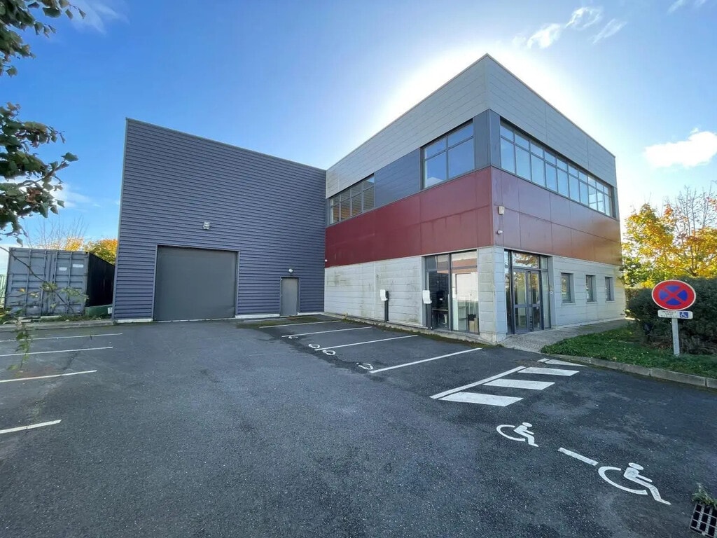 Vente Local d'activités 1 004 m² - Photo 1