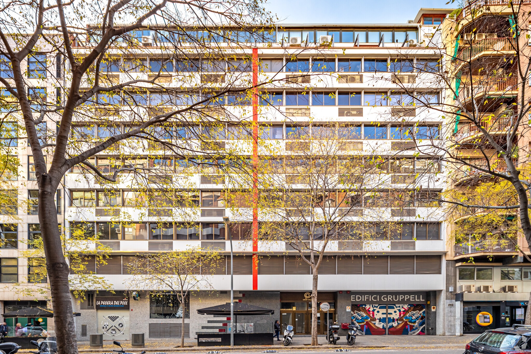 Office in Barcelona, Barcelona for sale Primary Photo- Image 1 of 11