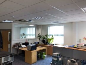 Princess Parade, Manchester to rent Interior Photo- Image 1 of 2