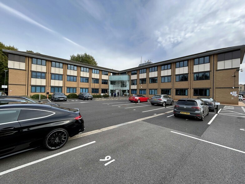 Chivers Way, Histon to rent - Building Photo - Image 2 of 8