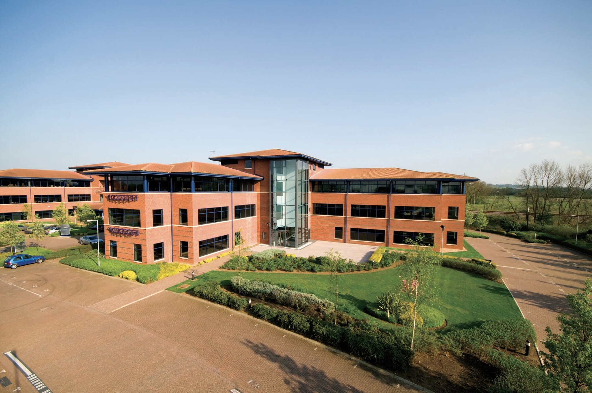 6 Caldecotte Lake Business Park, Milton Keynes for sale Primary Photo- Image 1 of 1