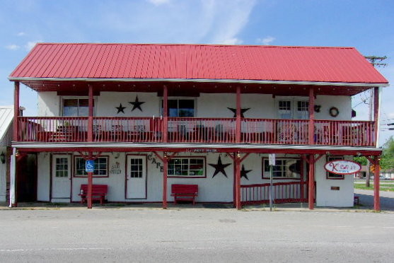 102 W Main St, Clarkson, KY for sale - Primary Photo - Image 1 of 30