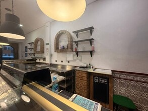 Retail in Madrid, Madrid to rent Interior Photo- Image 1 of 5