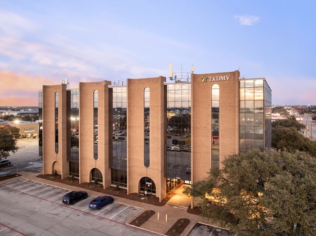 More details for 1925 E Belt Line Rd, Carrollton, TX - Office to Rent