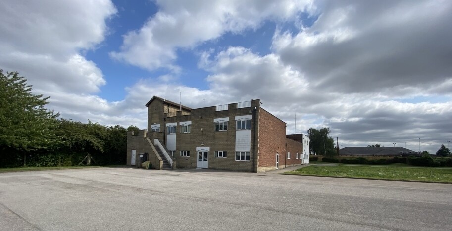 4 Proctors Rd, Lincoln for sale Primary Photo- Image 1 of 1