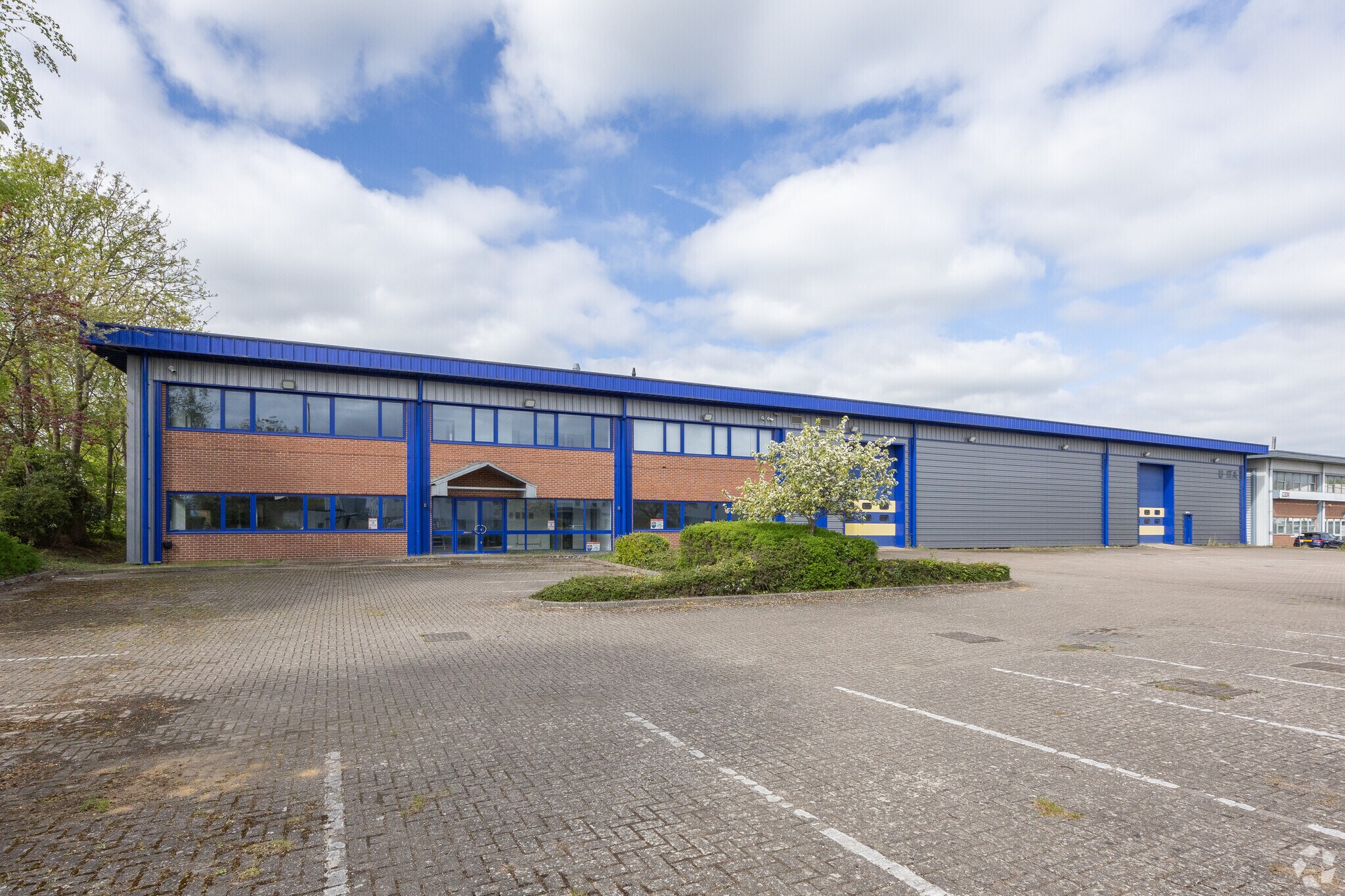 Arkwright Rd, Corby to rent Primary Photo- Image 1 of 19