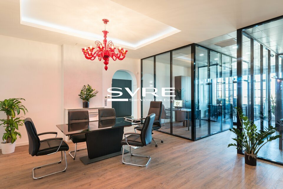 Office in Marseille to rent Interior Photo- Image 1 of 8