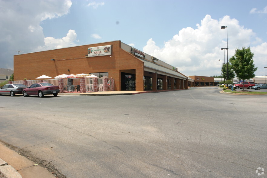 7520-7587 Highway 85, Riverdale, GA for rent - Building Photo - Image 2 of 33