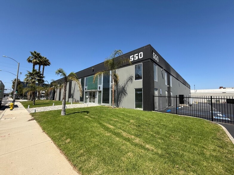 550 N Nash St, El Segundo, CA to rent - Building Photo - Image 2 of 11