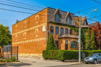 388-390 Parliament St, Toronto, ON for sale Primary Photo- Image 1 of 1