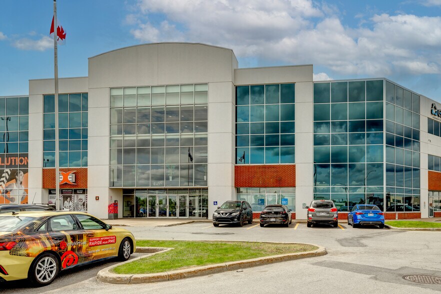 4451-4479 Aut Laval Ouest (A-440), Laval, QC to rent - Building Photo - Image 2 of 23