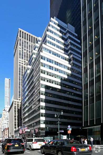 415 Madison Ave, New York, NY for sale - Primary Photo - Image 1 of 1