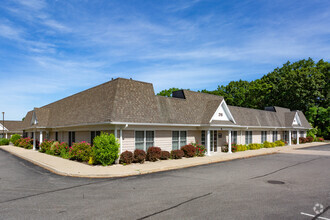 215 Hallock Rd, Stony Brook, NY for rent Building Photo- Image 1 of 8