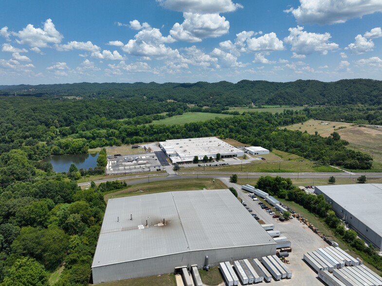 320 JD Yarnell Industrial Pky, Clinton, TN for sale - Aerial - Image 3 of 6