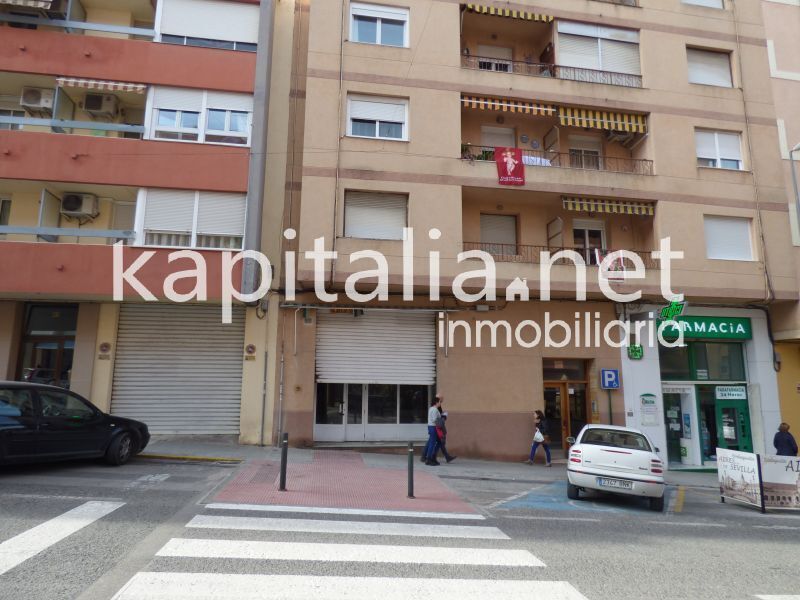 Retail in Ontinyent, Valencia for sale Primary Photo- Image 1 of 5