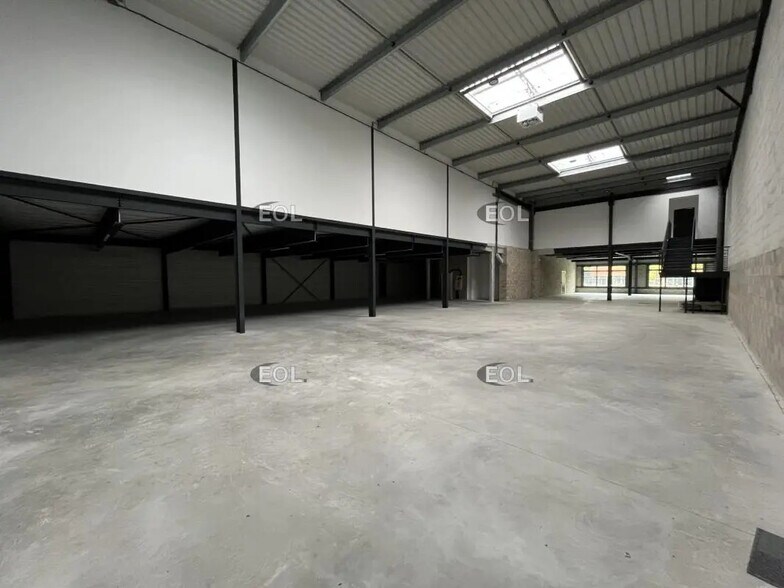 Light Industrial in Gennevilliers to rent - Building Photo - Image 3 of 13