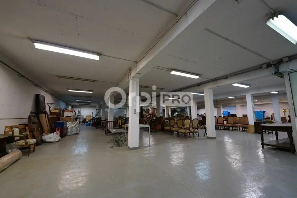 Office in Villeurbanne to rent Interior Photo- Image 1 of 10