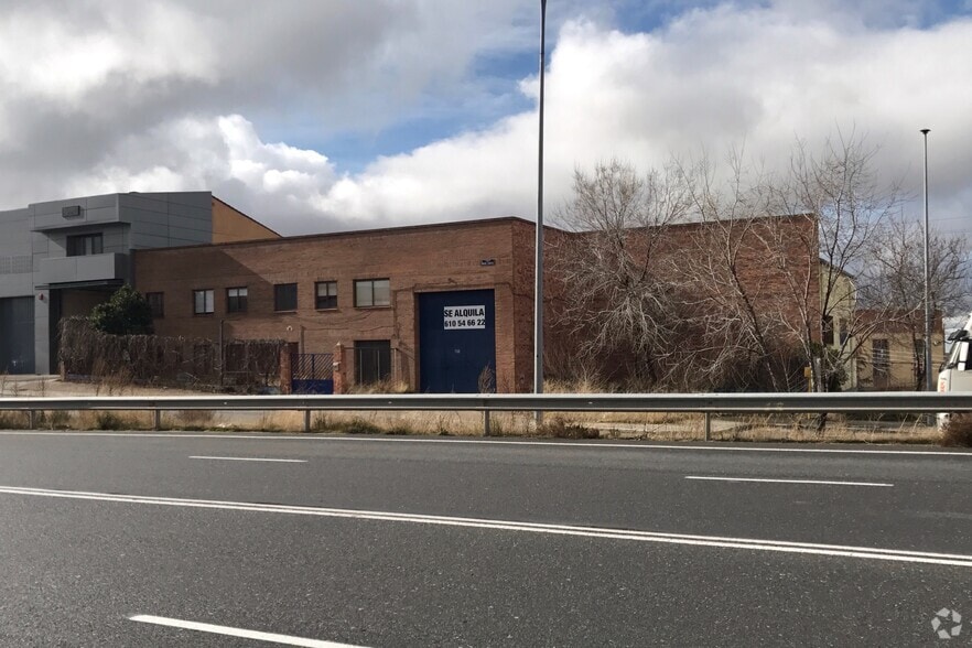 Calle Enrique Larreta, Segovia, Segovia to rent - Building Photo - Image 3 of 9