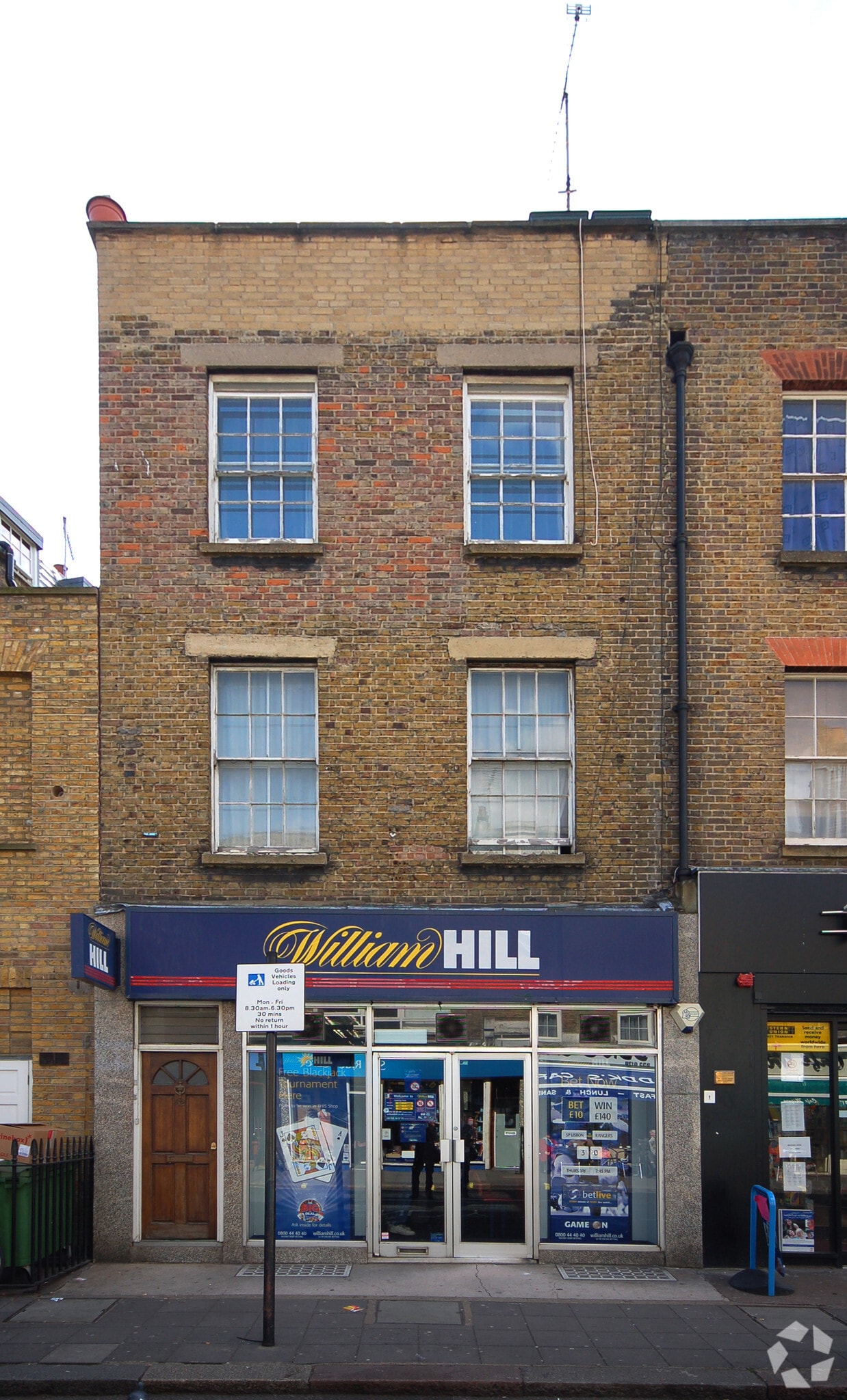 32 Warwick Way, London for sale Primary Photo- Image 1 of 6