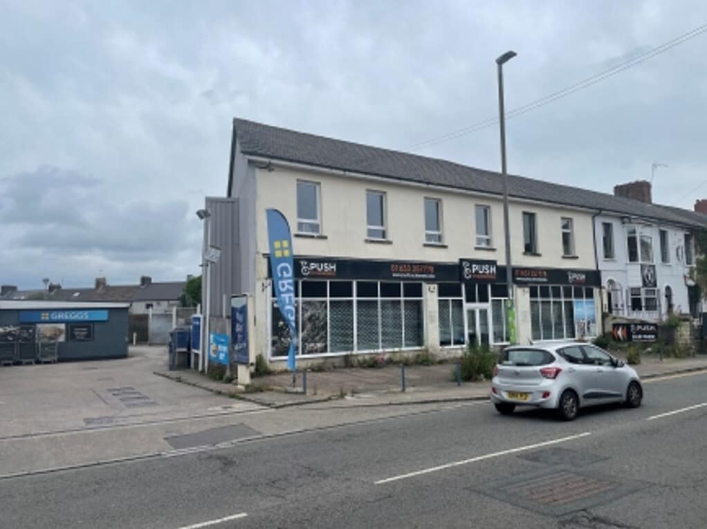 134-140 Stow Hl, Newport to rent Building Photo- Image 1 of 2