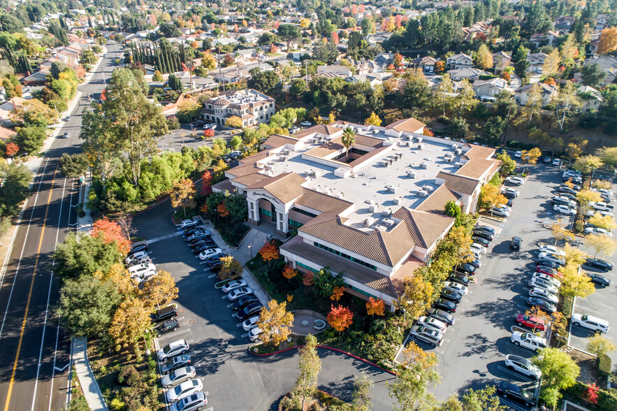 1000 Newbury Rd, Thousand Oaks, CA for sale - Primary Photo - Image 1 of 1