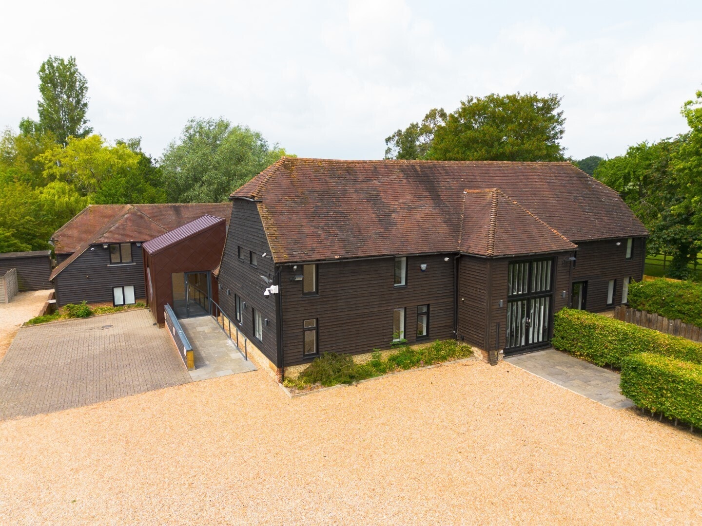 Hythe Rd, Smeeth to rent Building Photo- Image 1 of 19