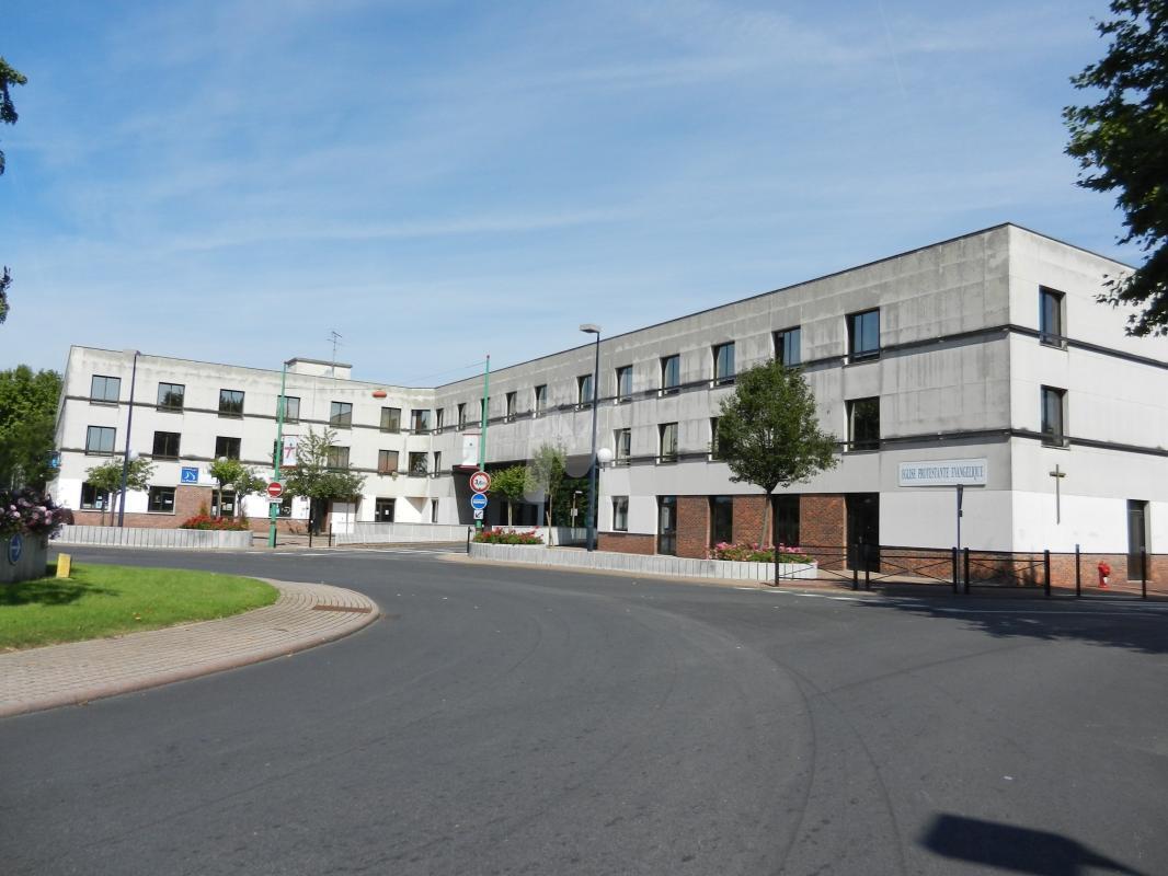 Office in Évry-Courcouronnes for sale Building Photo- Image 1 of 13