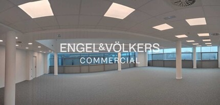 Office in Badalona, Barcelona to rent Interior Photo- Image 2 of 13